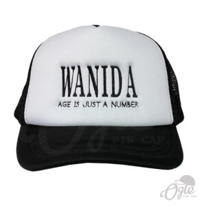 หมวกตาข่าย-สีดำ-หมวกปักชื่อ-Wanida-ด้านหน้า