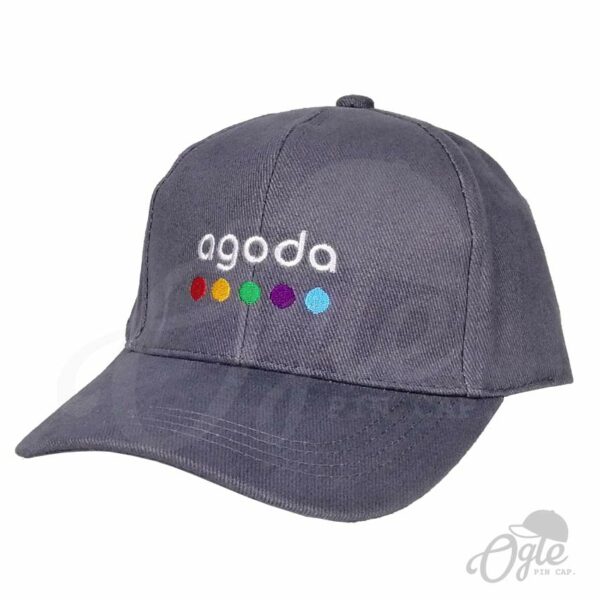 หมวกแก๊ปผ้าพีช-สีเทา-ปักโลโก้-agoda-ด้านข้าง